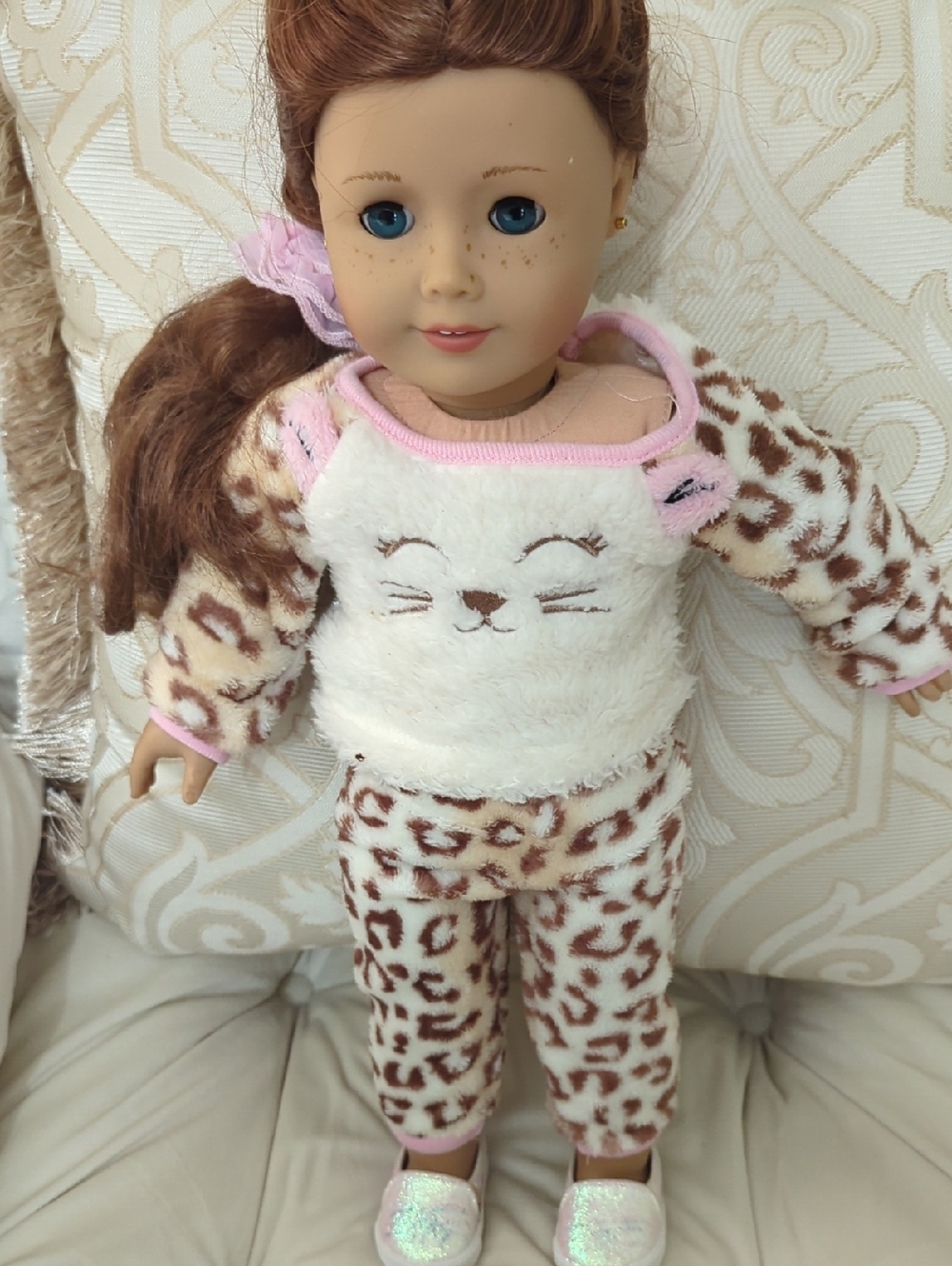 American Girl Doll In Plush Leopard Sleep Outfit for 18" Dolls - Pink & Cream - Picture 4 of 8